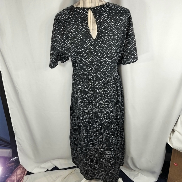 Influence Black w/White Spots Short Sleeve Tiered Skirt Maxi Dress Size 10 - Picture 5 of 10